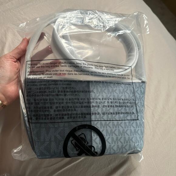 MICHAEL KORS Jet Set Travel Small Two-Tone Logo Crossbody Bag Navy Multi NWT - Picture 8 of 10